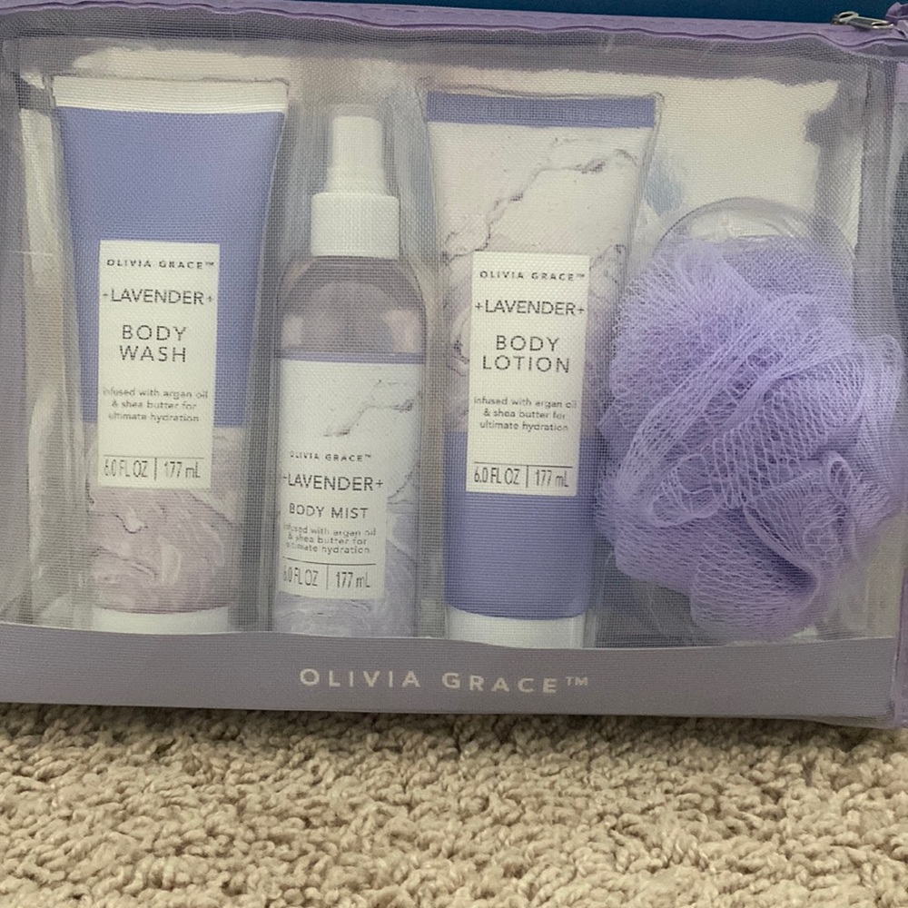 Olivia Grace “Lavender” Bath set